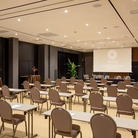 Shangri-la By Omnia Hotell 4*