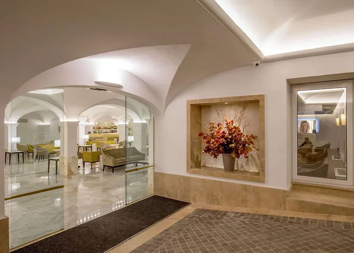 Shangri-la By Omnia Hotell 4*