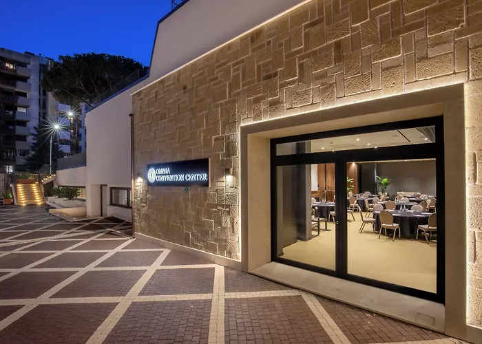 Hotell Shangri-la By Omnia 4*