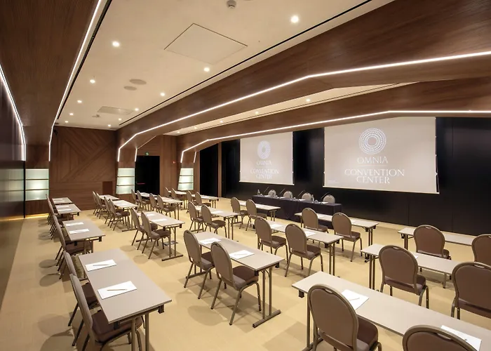 Shangri-la By Omnia Hotell 4*