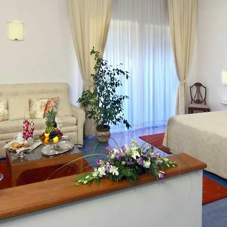 Szálloda Shangri-la By Omnia 4*